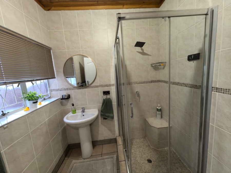 3 Bedroom Property for Sale in Rhodesdene Northern Cape